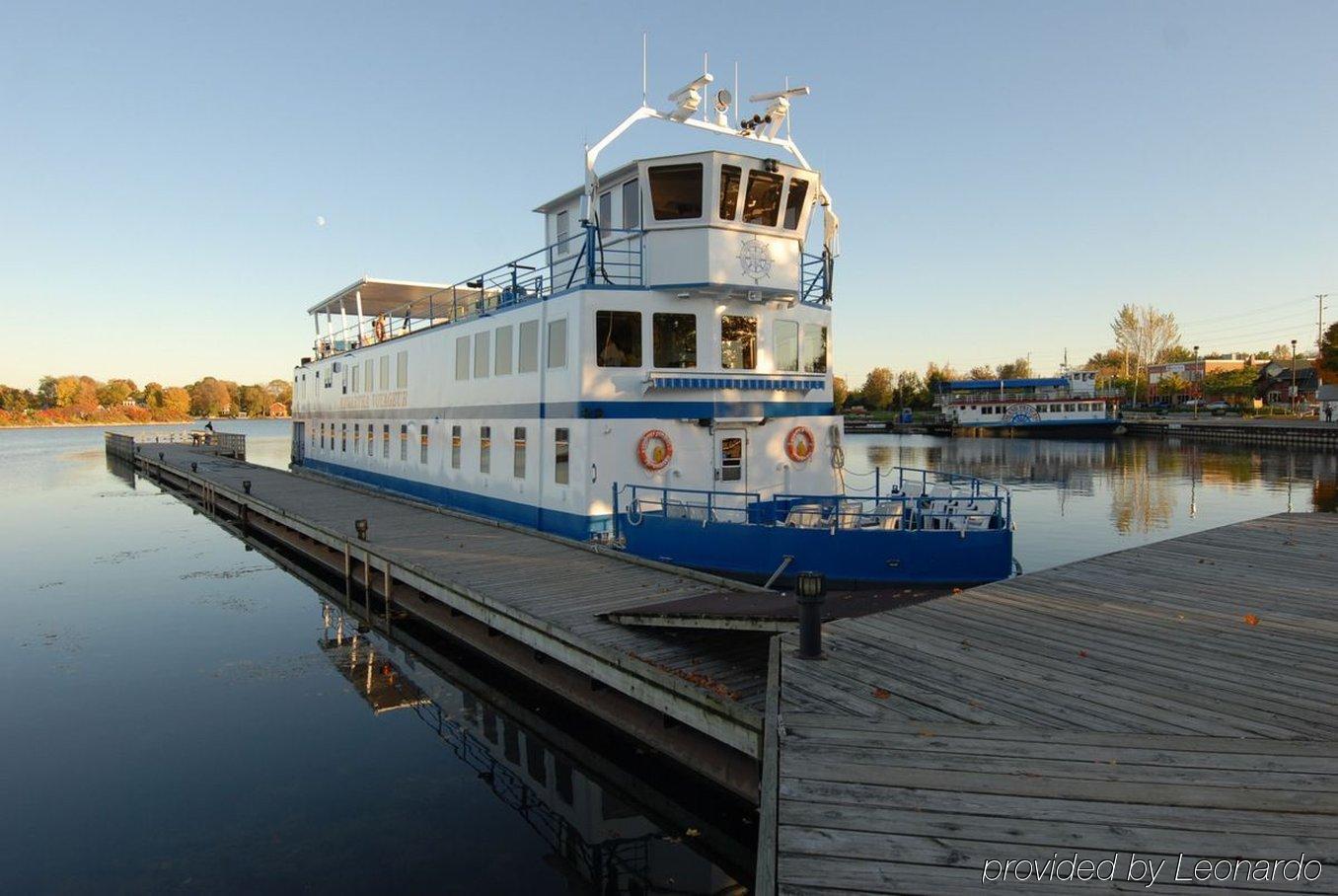 Kings Inn Orillia Exterior photo